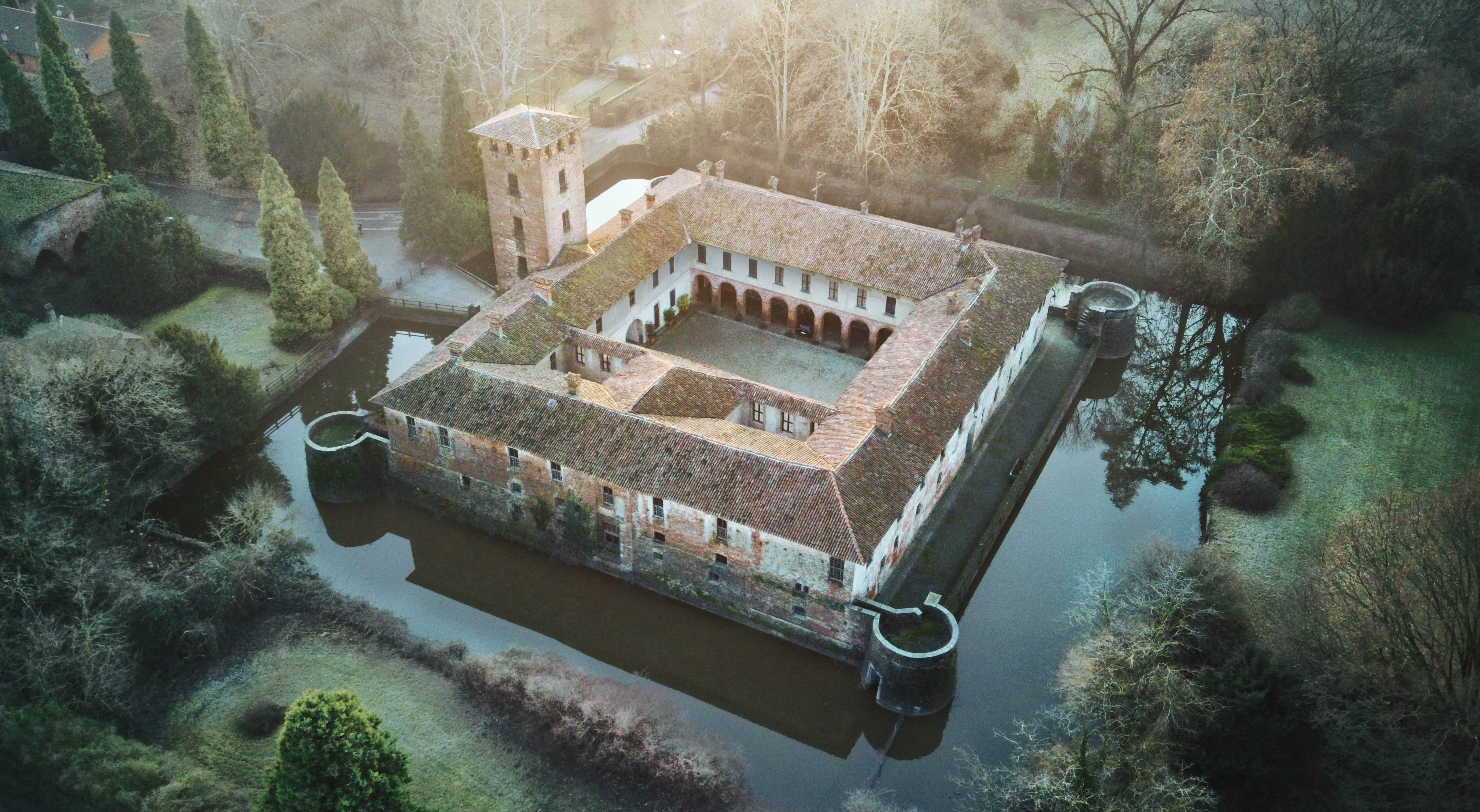 castello borromeo 1b.jpg